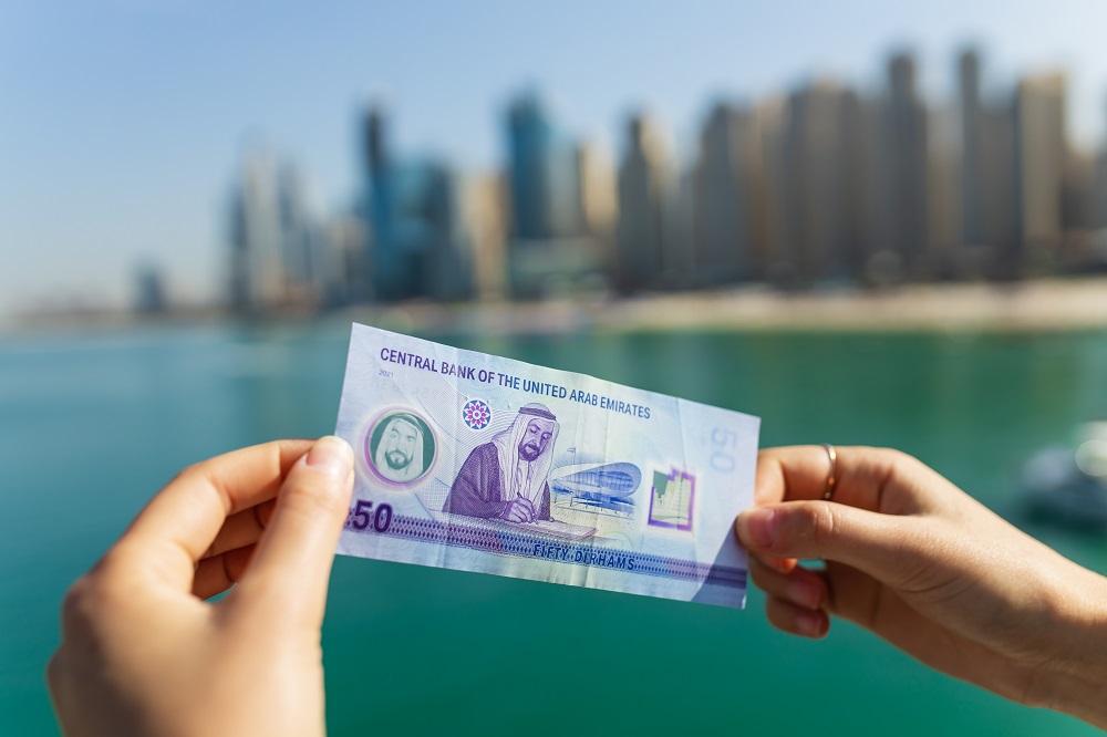 Earn 5000 AED in Dubai
