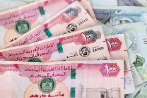 Earn 5000 AED in Dubai