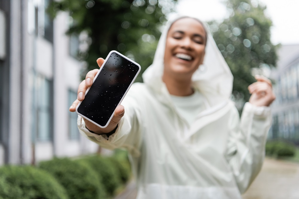 cheapest smartphone in uae