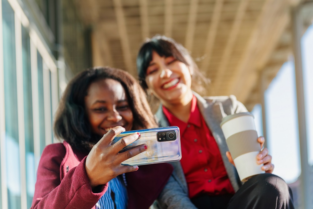 cheapest smartphone in uae
